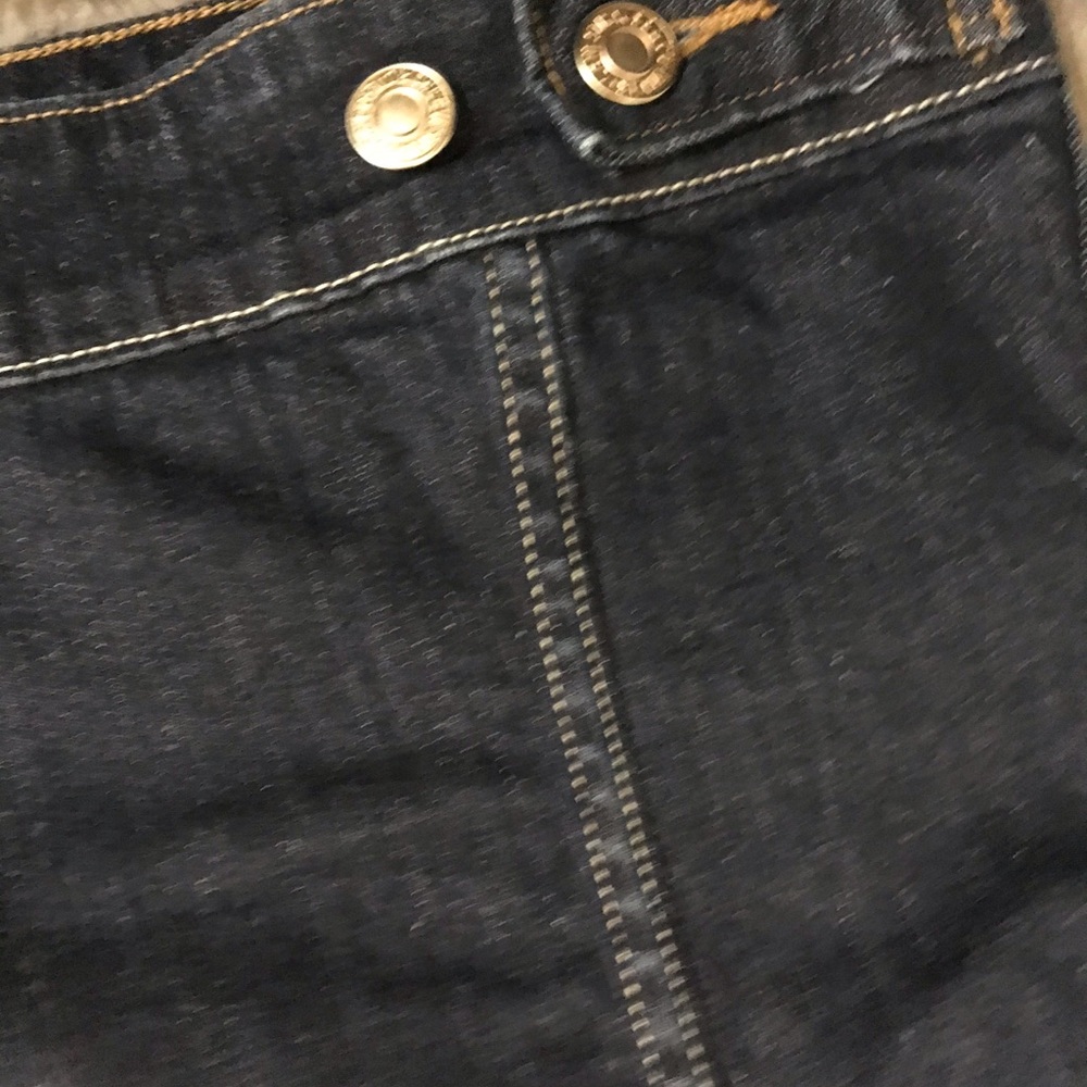 Levi’s Denim Jacket - Picture 10 of 10